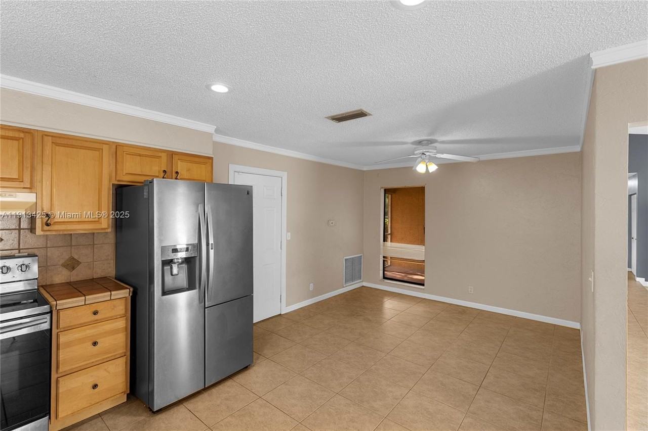 8551 Nw 53rd Ct #8551 - Photo 6 of 20