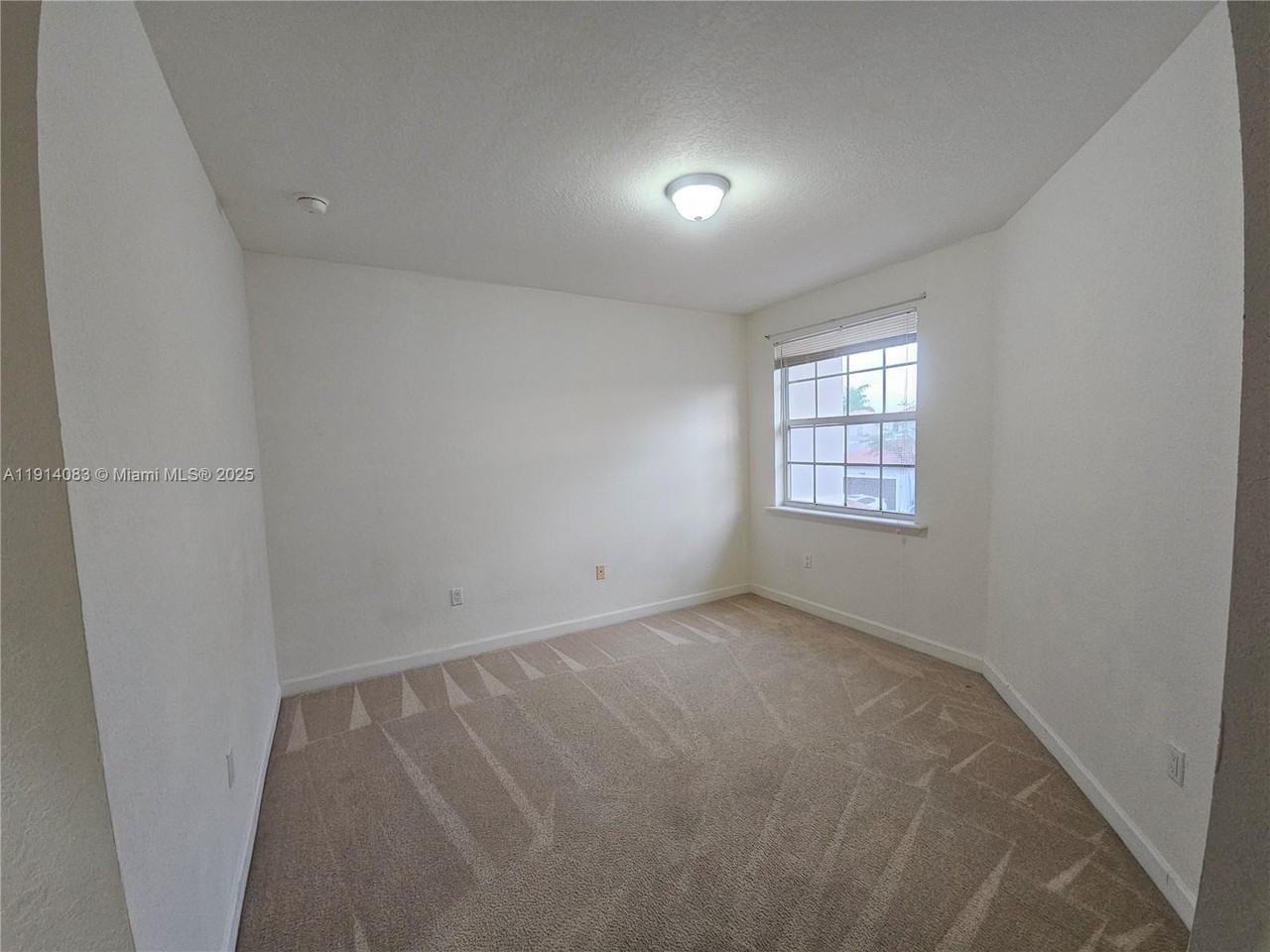 11551 Nw 79th Ln #11551 - Photo 2 of 36