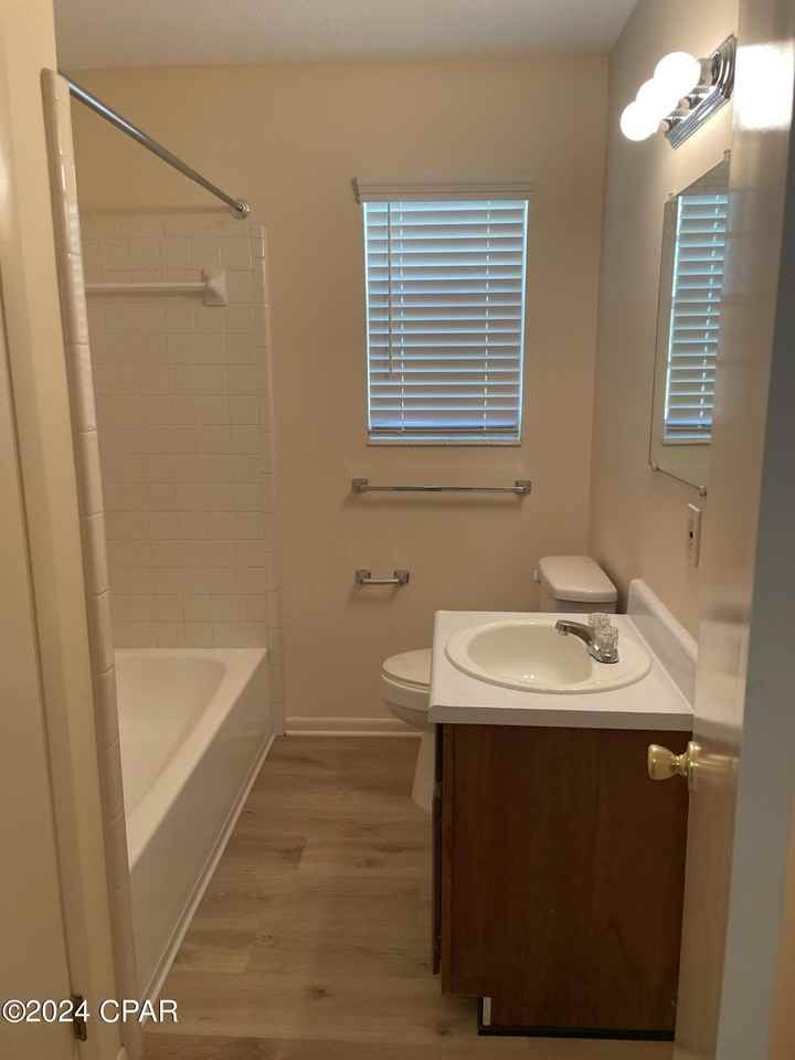 5605A Hilltop Ave #5605B - Photo 6 of 6