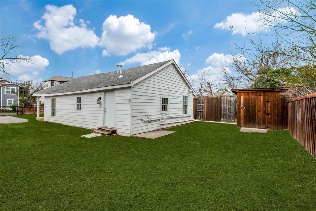 2402 N Winnetka Ave #2402 - Photo 7 of 10