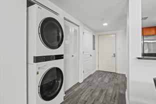 300 South Duval Street - Photo 1 of 1