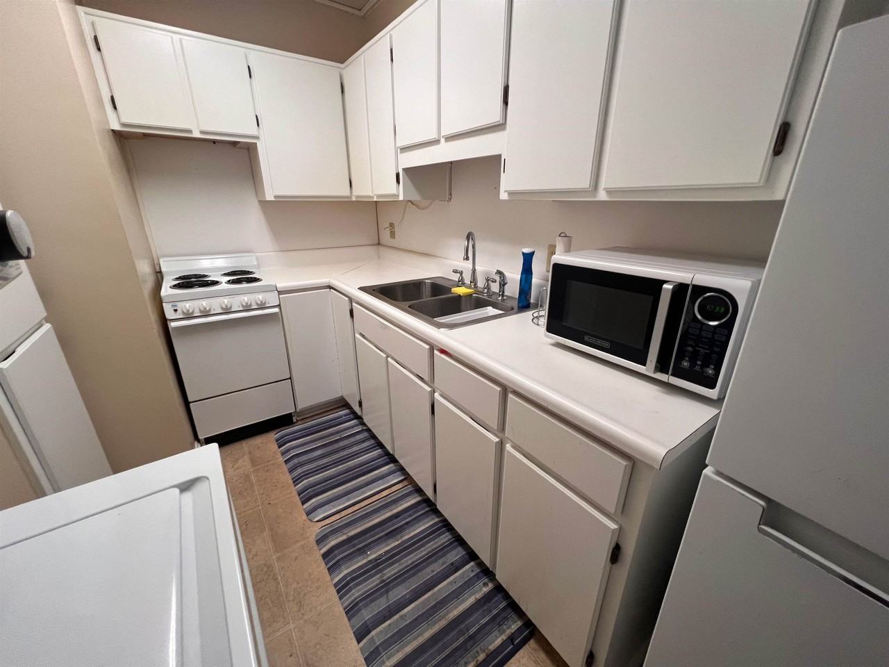 519 Beverly Street #519 - Photo 2 of 7