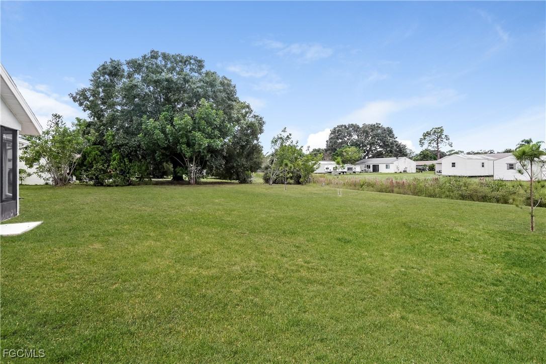 7509 Mesa St #7509 - Photo 4 of 16