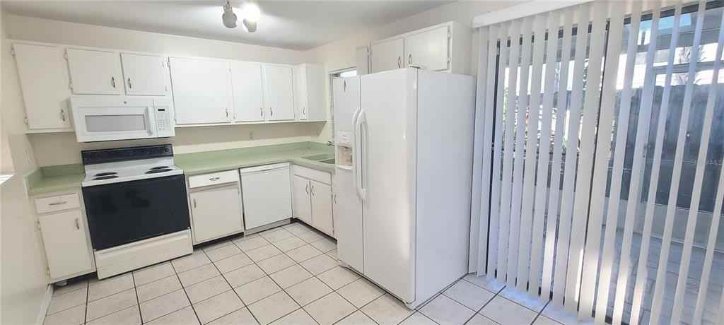 980 Canal View Blvd #980B1 - Photo 7 of 36