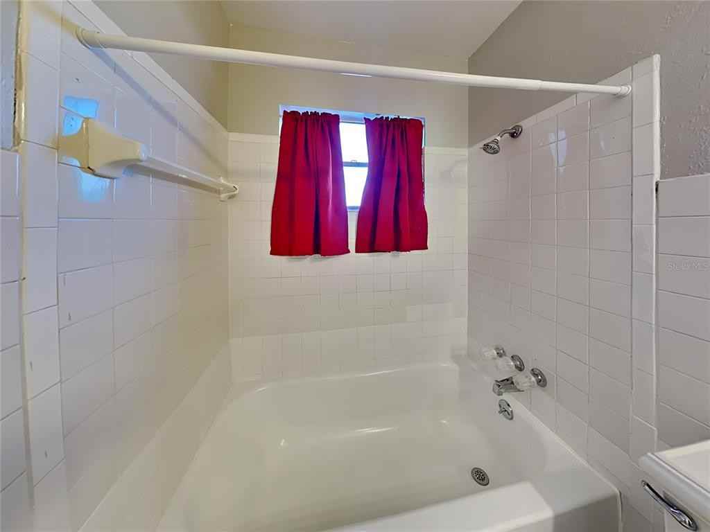 1215 Lake Highland Drive #1215 - Photo 4 of 15