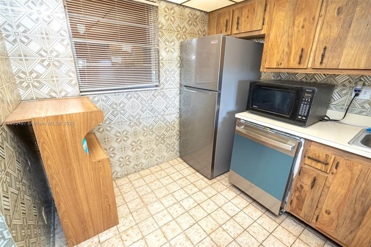 1891 Sw 81st Ave #1891-310 - Photo 2 of 26