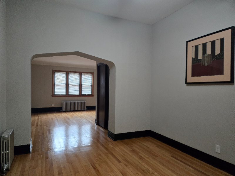 6319 South Central Avenue #1