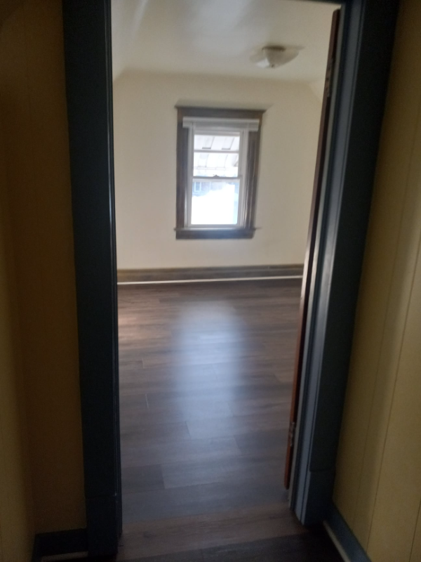 539 West Canedy Street - Photo 2 of 15
