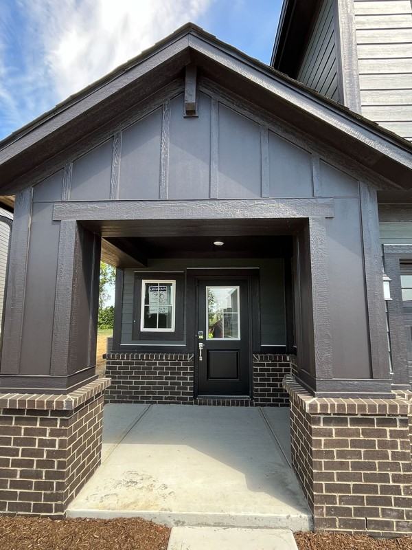 3707 Pinnacle Drive - Photo 2 of 10