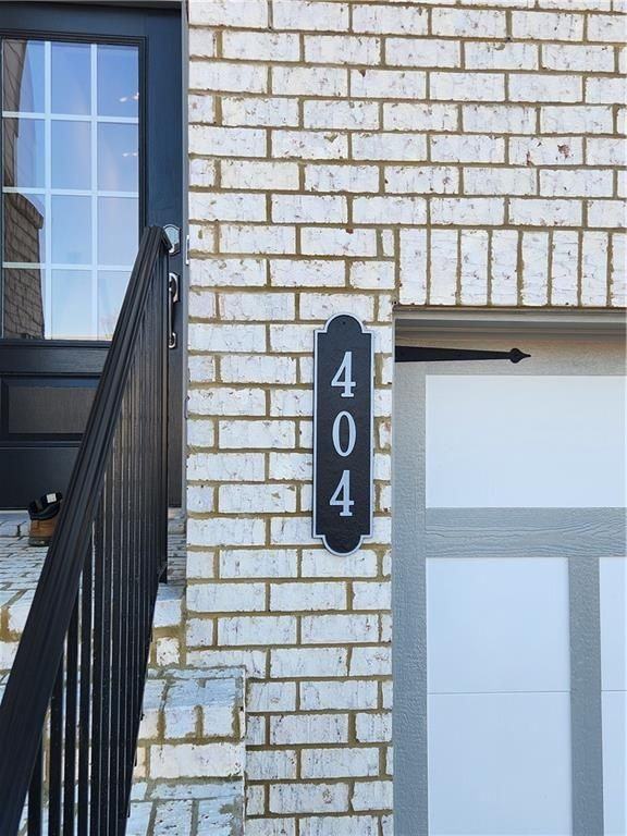 404 Brodie Dr - Photo 4 of 50