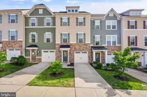 featured image of 10725 Hinton Way