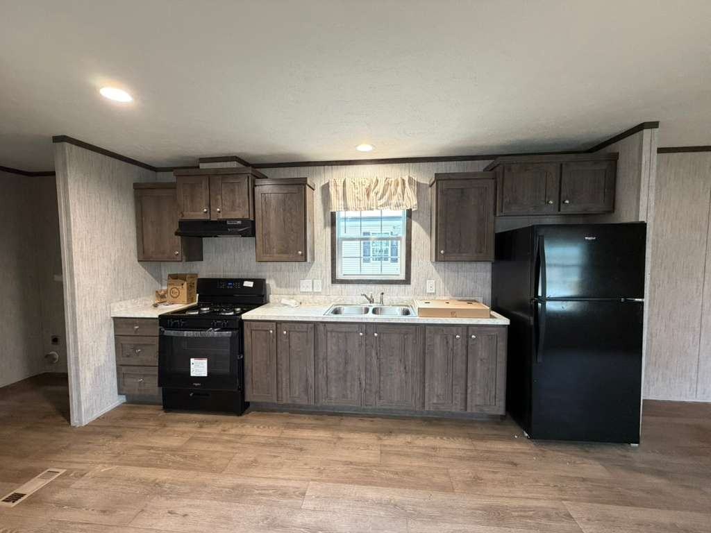 38 Harvest Moon Park #104 - Photo 4 of 33