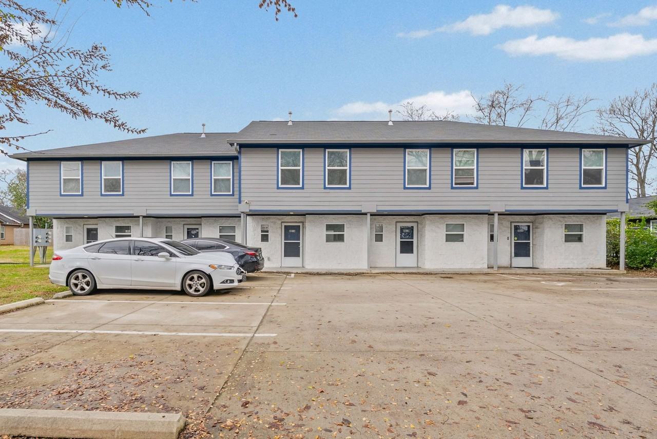 4012 Delaware Avenue