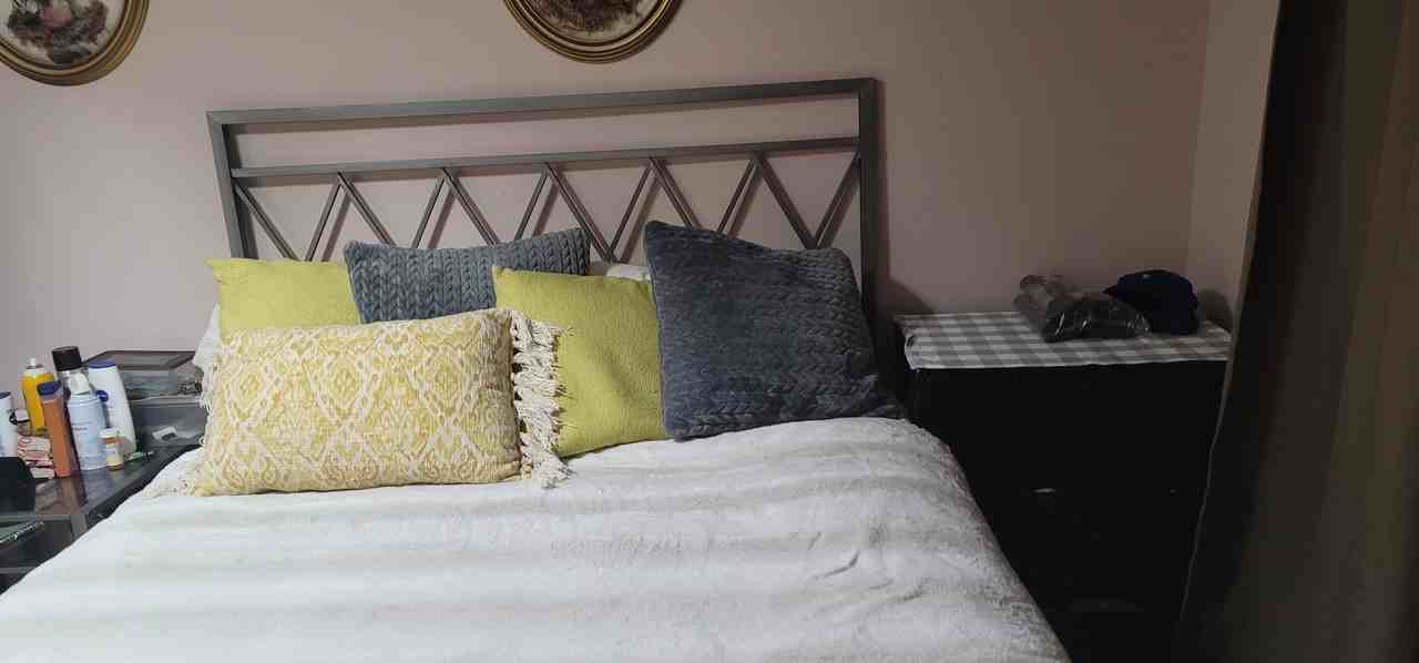 MacKay St N & Manitou Crescent - Photo 7 of 16