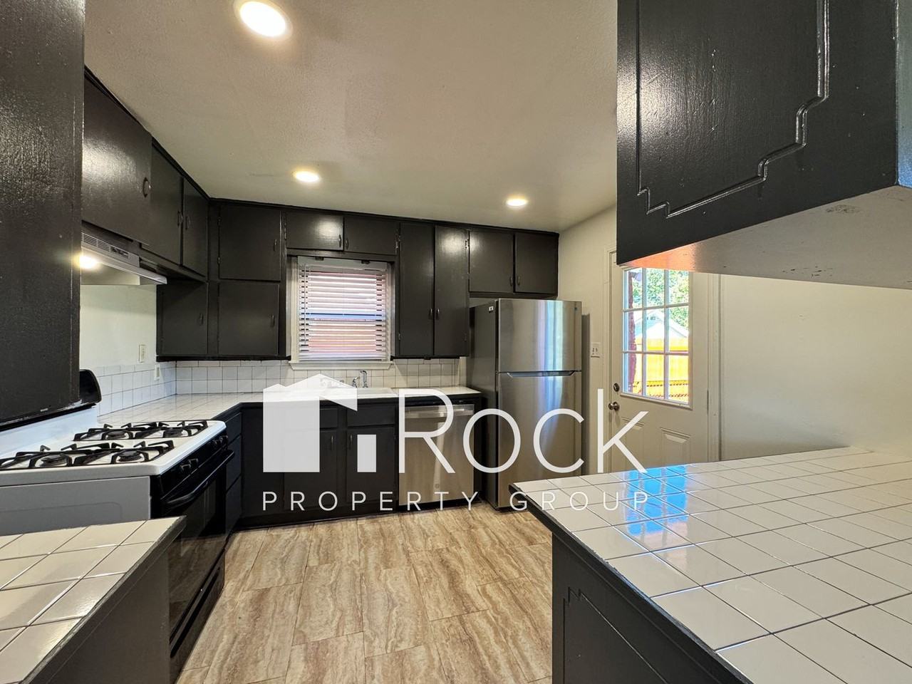 4601 Southeast 22nd Street - Photo 3 of 22