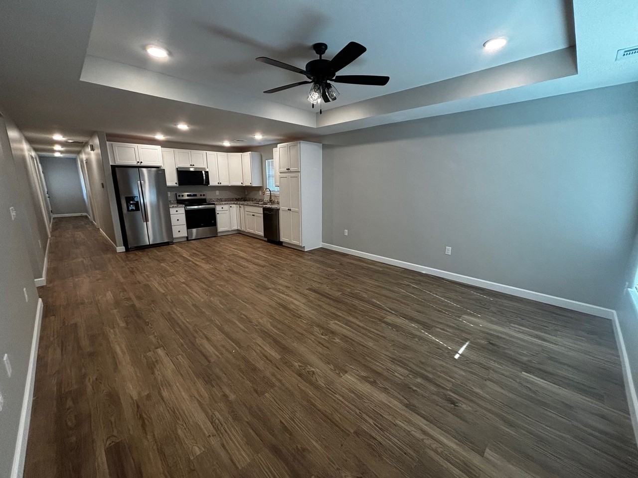 1610 Green Valley Cir - Photo 2 of 12