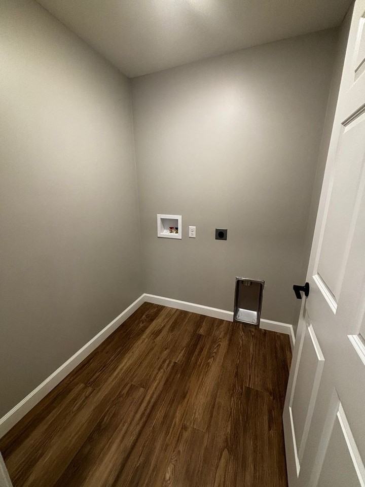 1610 Green Valley Cir - Photo 4 of 12