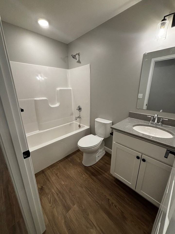 1610 Green Valley Cir - Photo 5 of 12