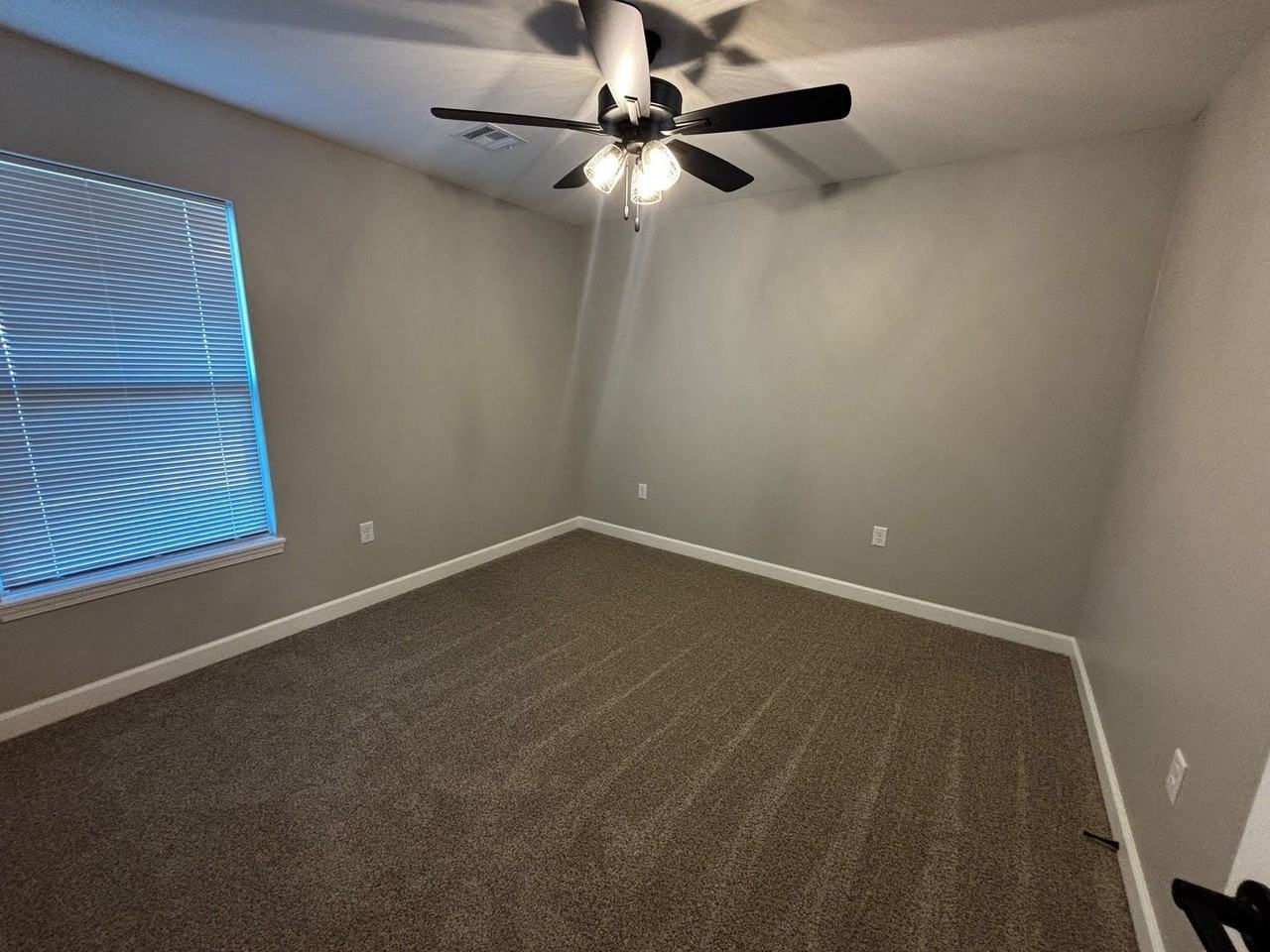 1610 Green Valley Cir - Photo 6 of 12