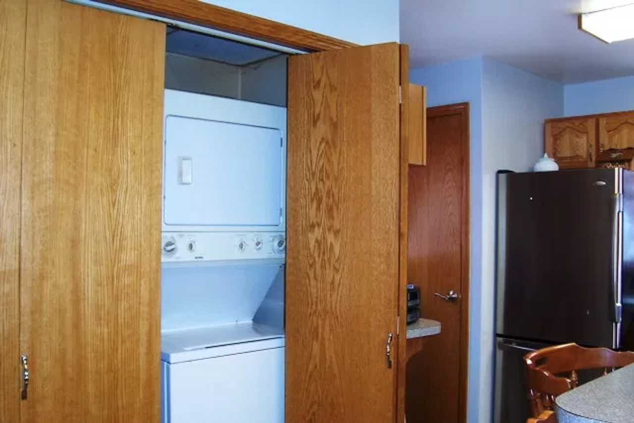 8900 South Lake Road - Photo 6 of 9