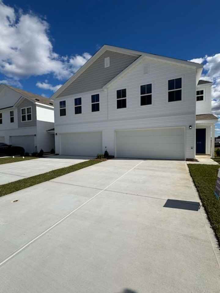 237 Yolawda Drive - Photo 2 of 18