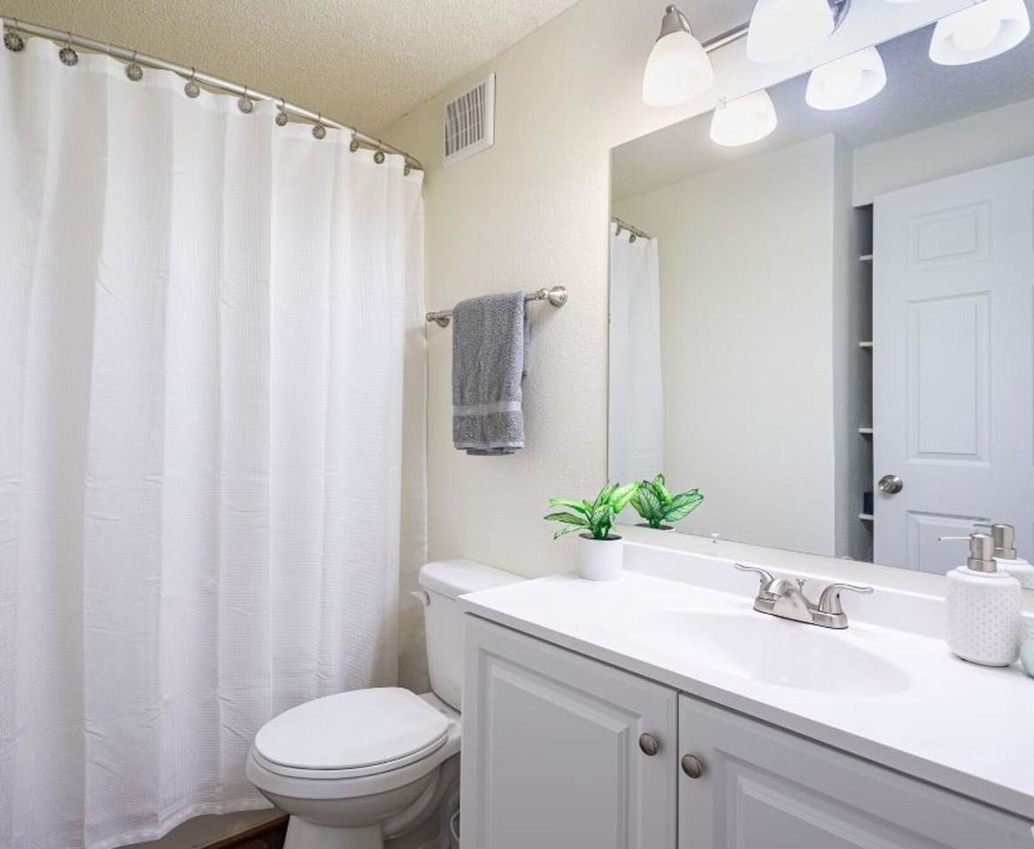 Oakbrook ~ Boutique Cottage Style Living Meets Hassle Free Leasing - Photo 5 of 12