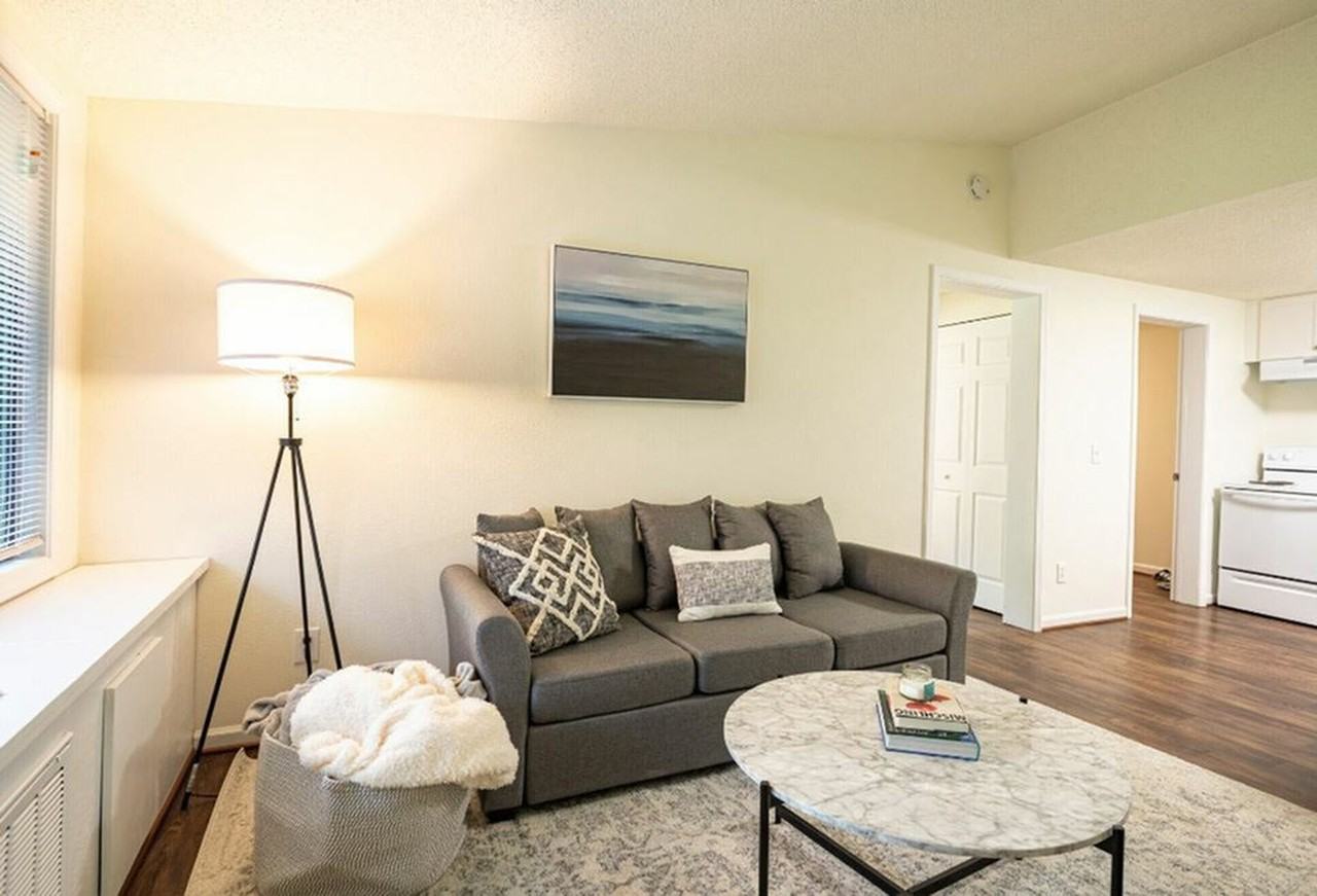 Oakbrook ~ Boutique Cottage Style Living Meets Hassle Free Leasing - Photo 6 of 12