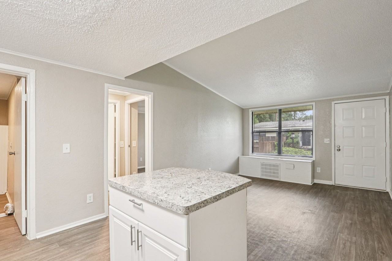 Summer Glen ~ Boutique Cottage Style Living Meets Hassle Free Leasing - Photo 5 of 16