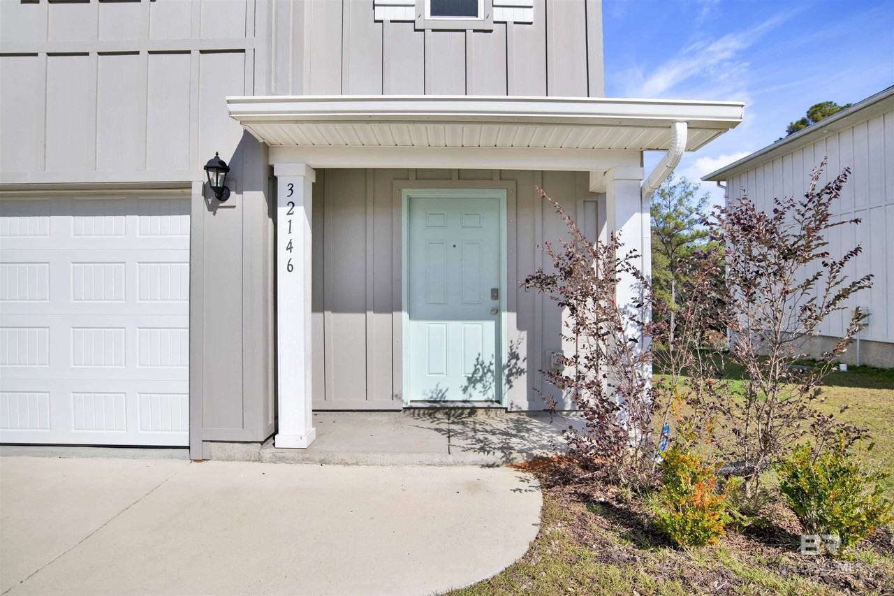 32146 Calder Ct - Photo 4 of 33