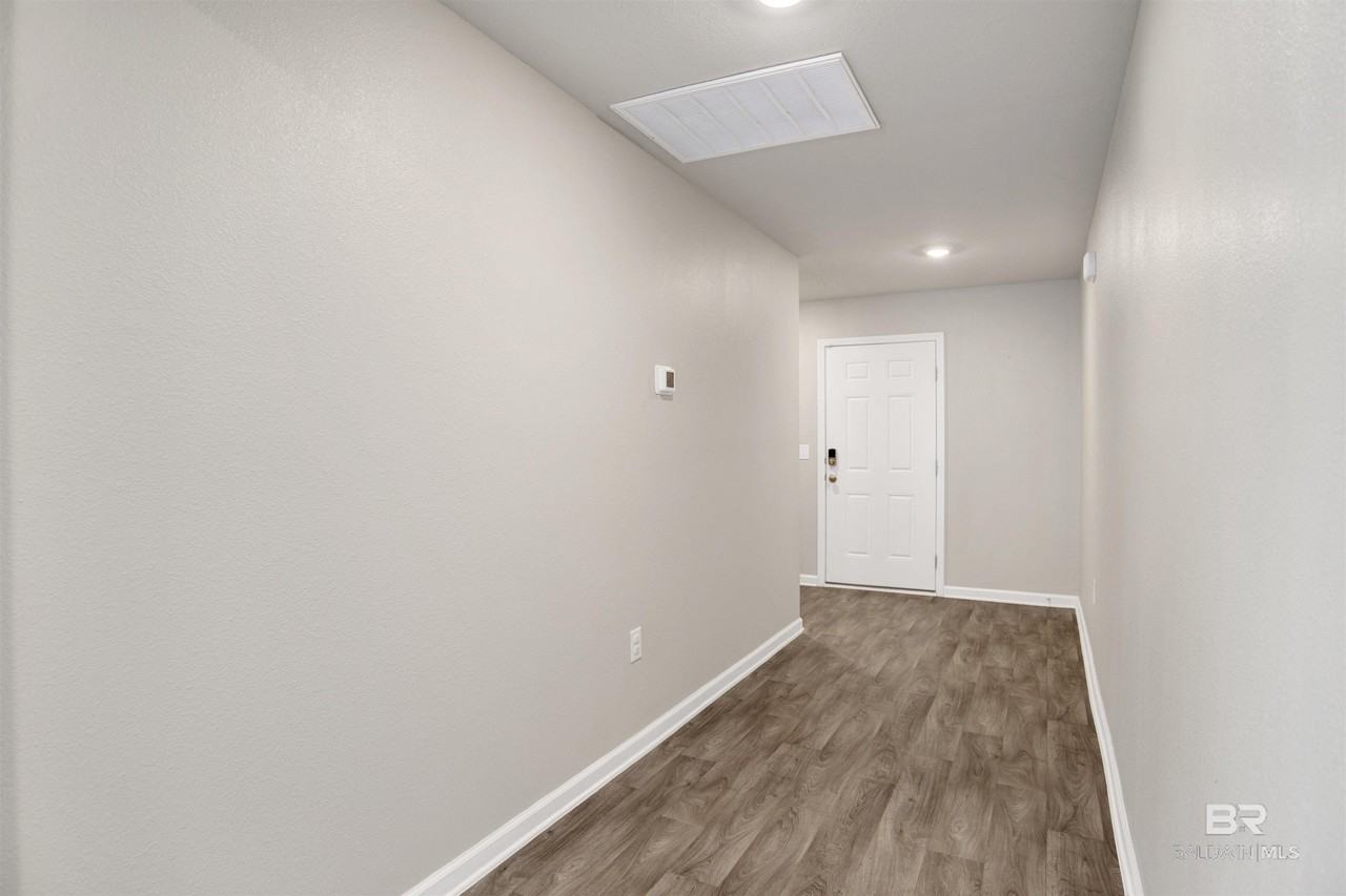 32146 Calder Ct - Photo 5 of 33