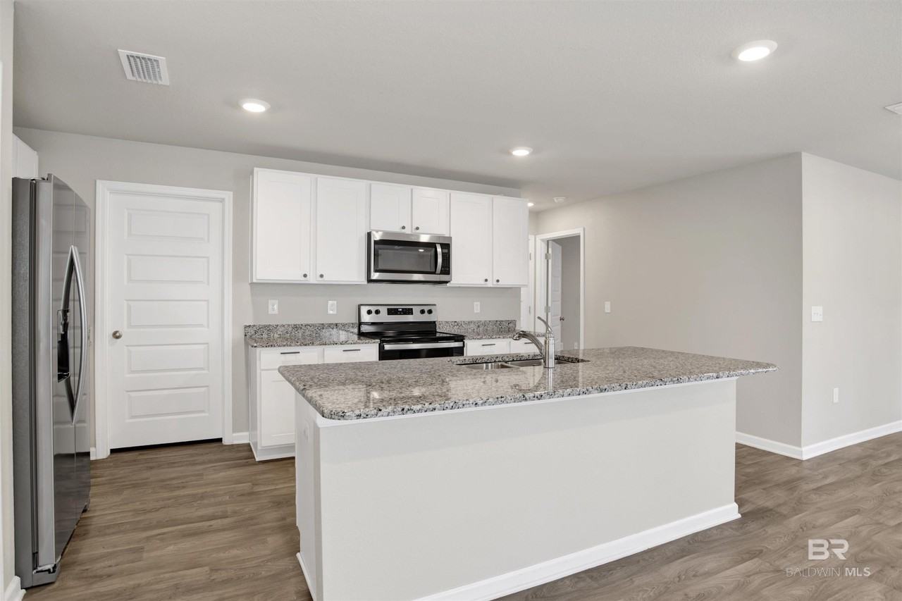 32146 Calder Ct - Photo 6 of 33