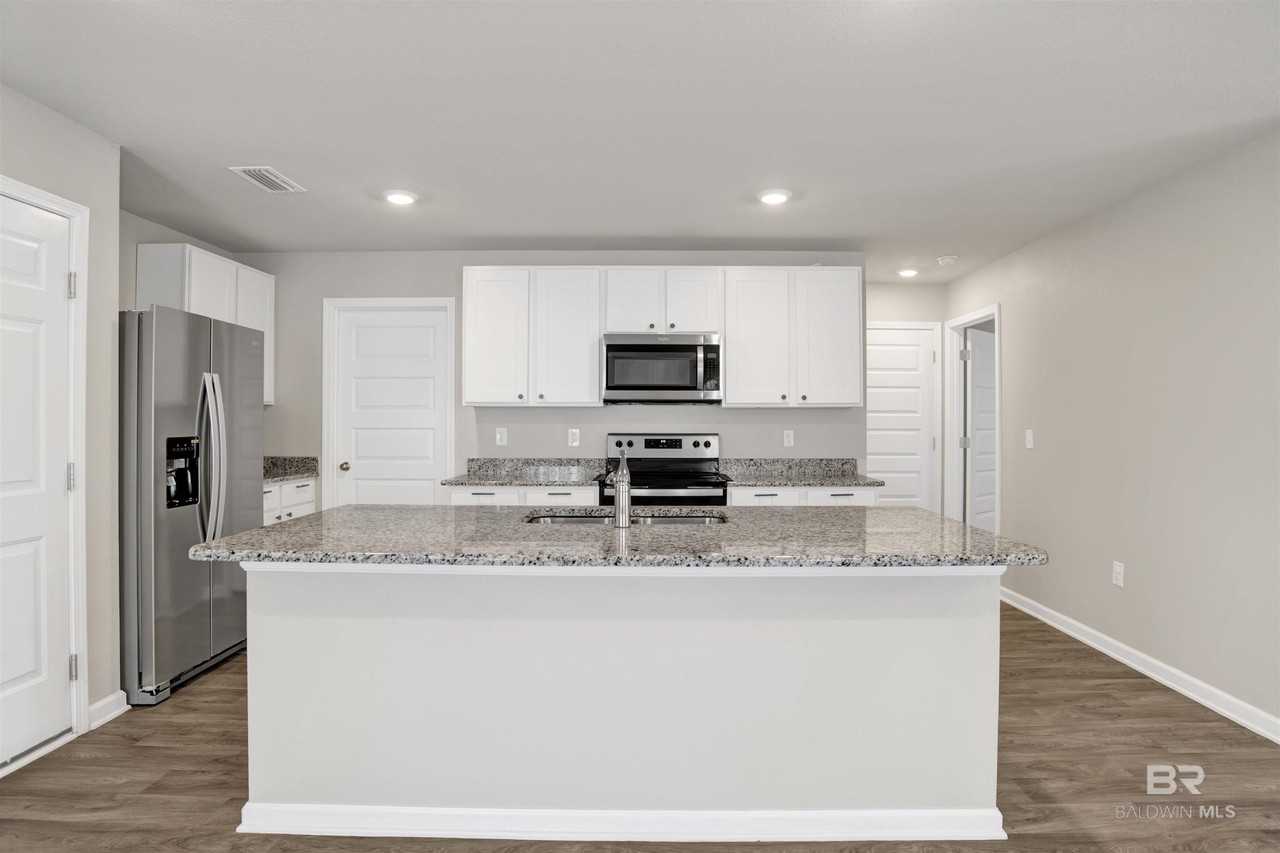 32146 Calder Ct - Photo 7 of 33