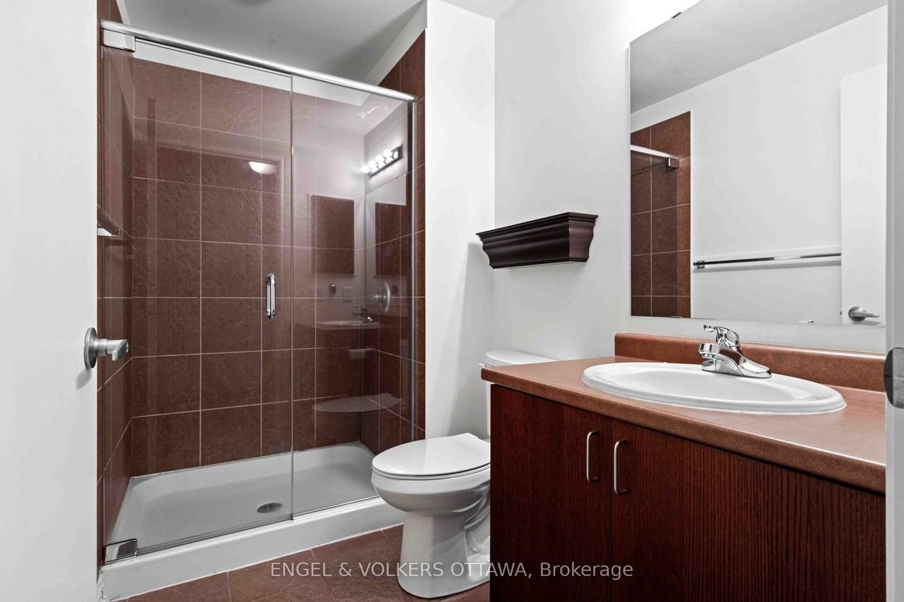 70 Apartment - Photo 6 of 26