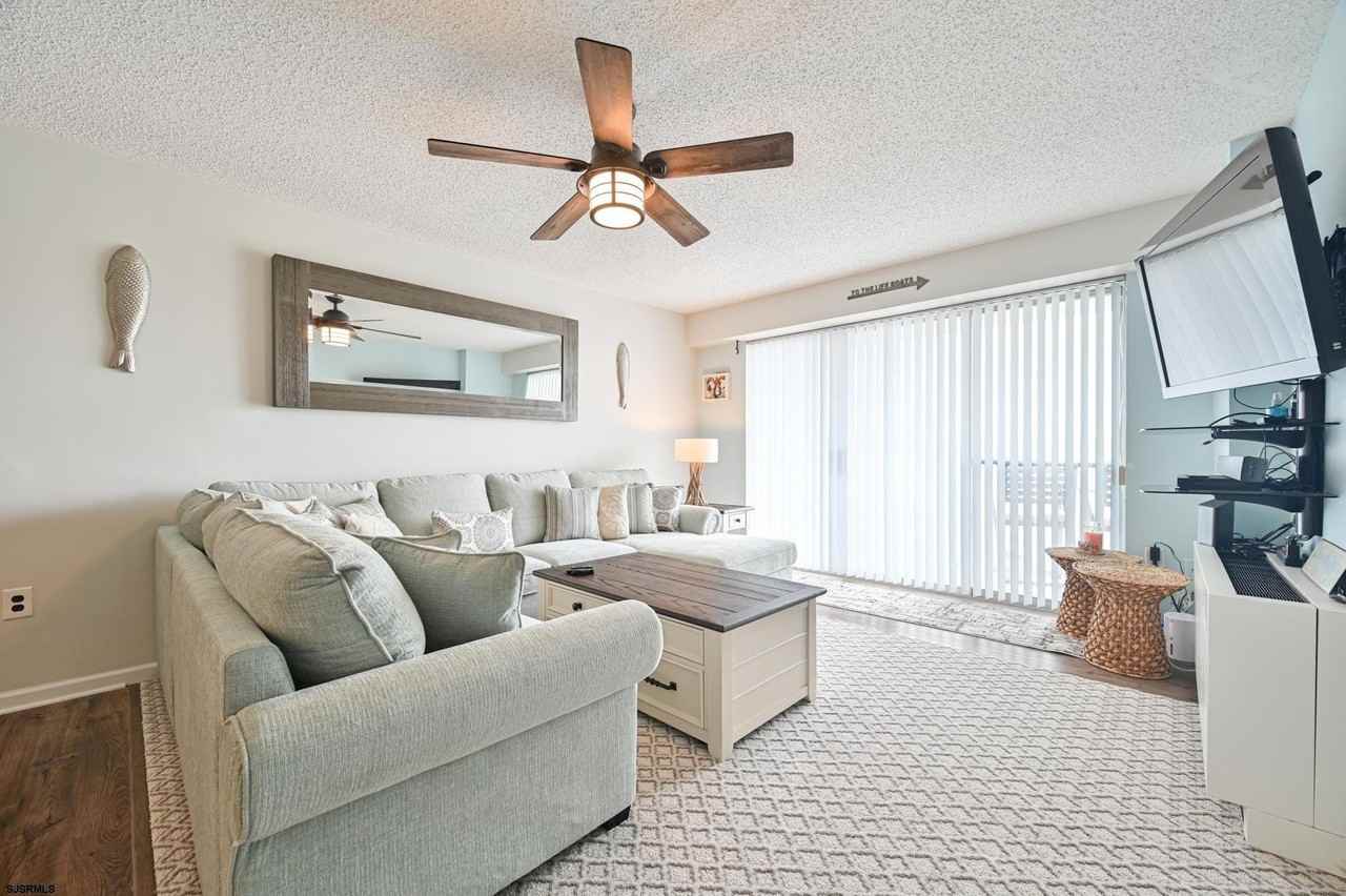 6101 Monmouth Ave #303-305 - Photo 3 of 19