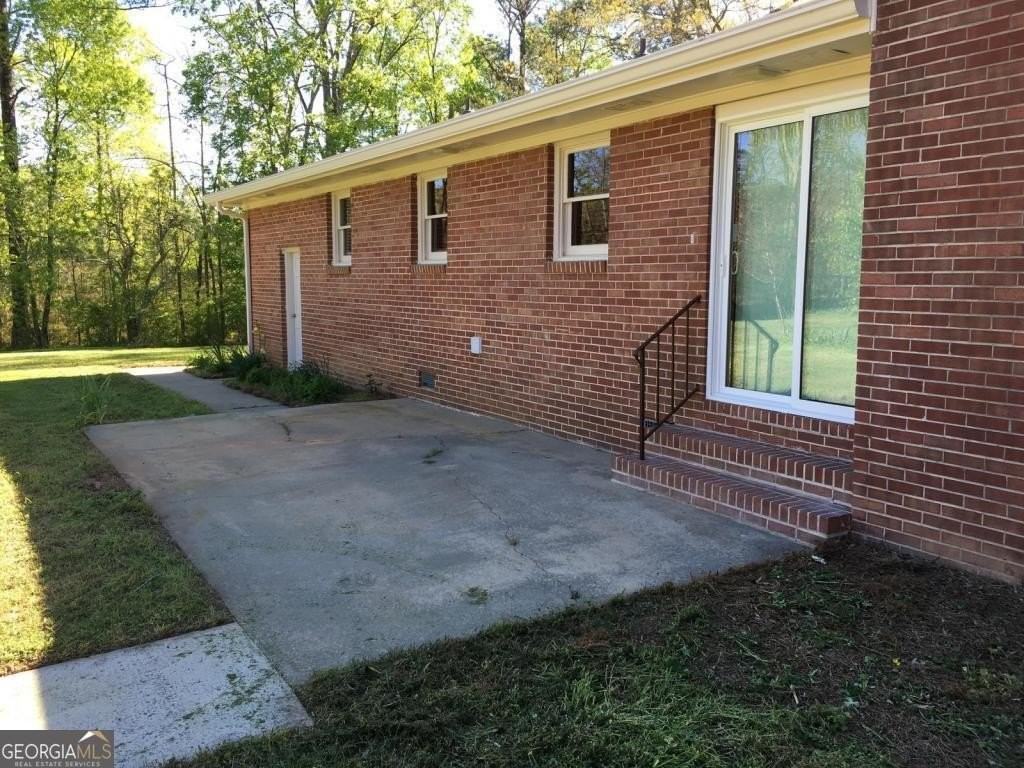 458 Woods Rd Nw - Photo 2 of 6