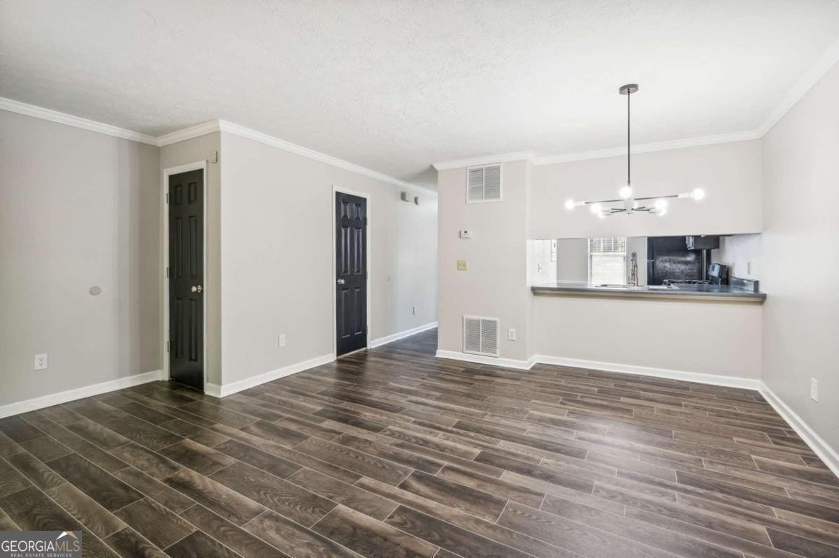 6458 Bedford Lane - Photo 6 of 12