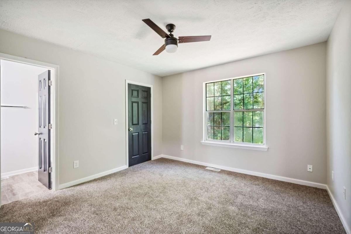 6458 Bedford Lane - Photo 7 of 12