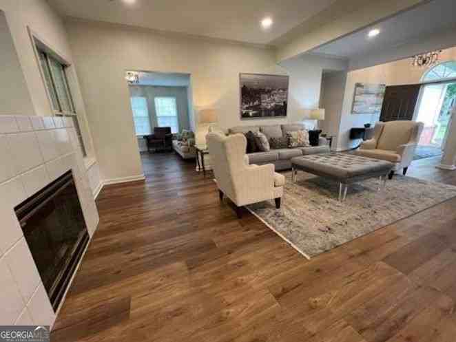 504 Fallside Court - Photo 6 of 35