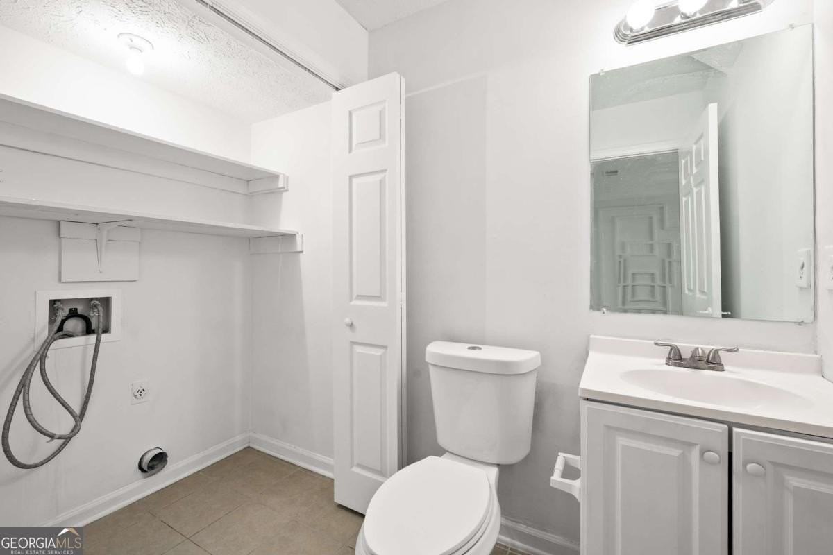 151 Old Ferry Way - Photo 7 of 29