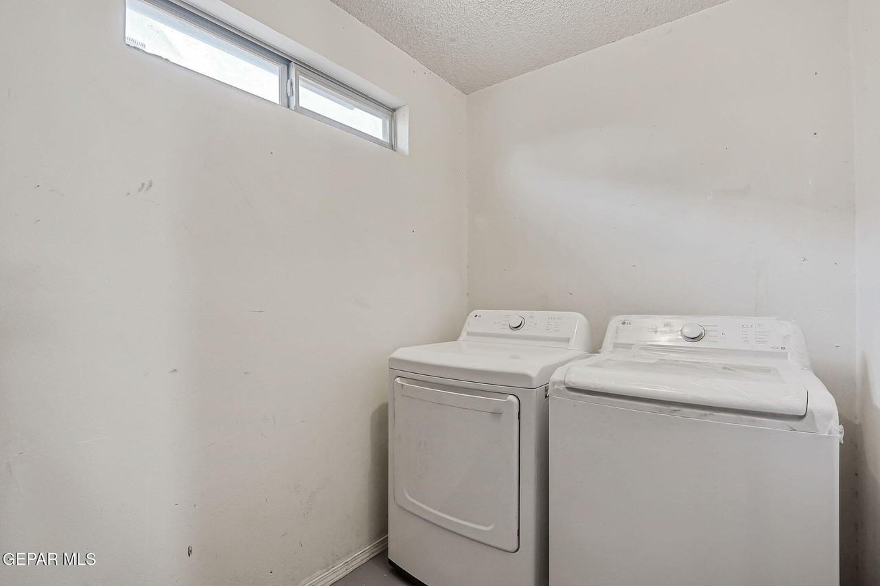 14309 Pacific Point Dr - Photo 7 of 50