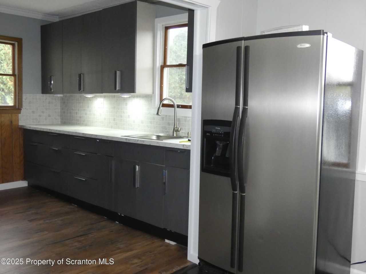 620 Sanderson Avenue #2ndFL - Photo 7 of 44