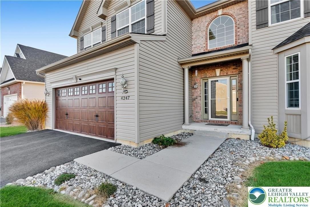 4247 Beech Dr - Photo 4 of 42