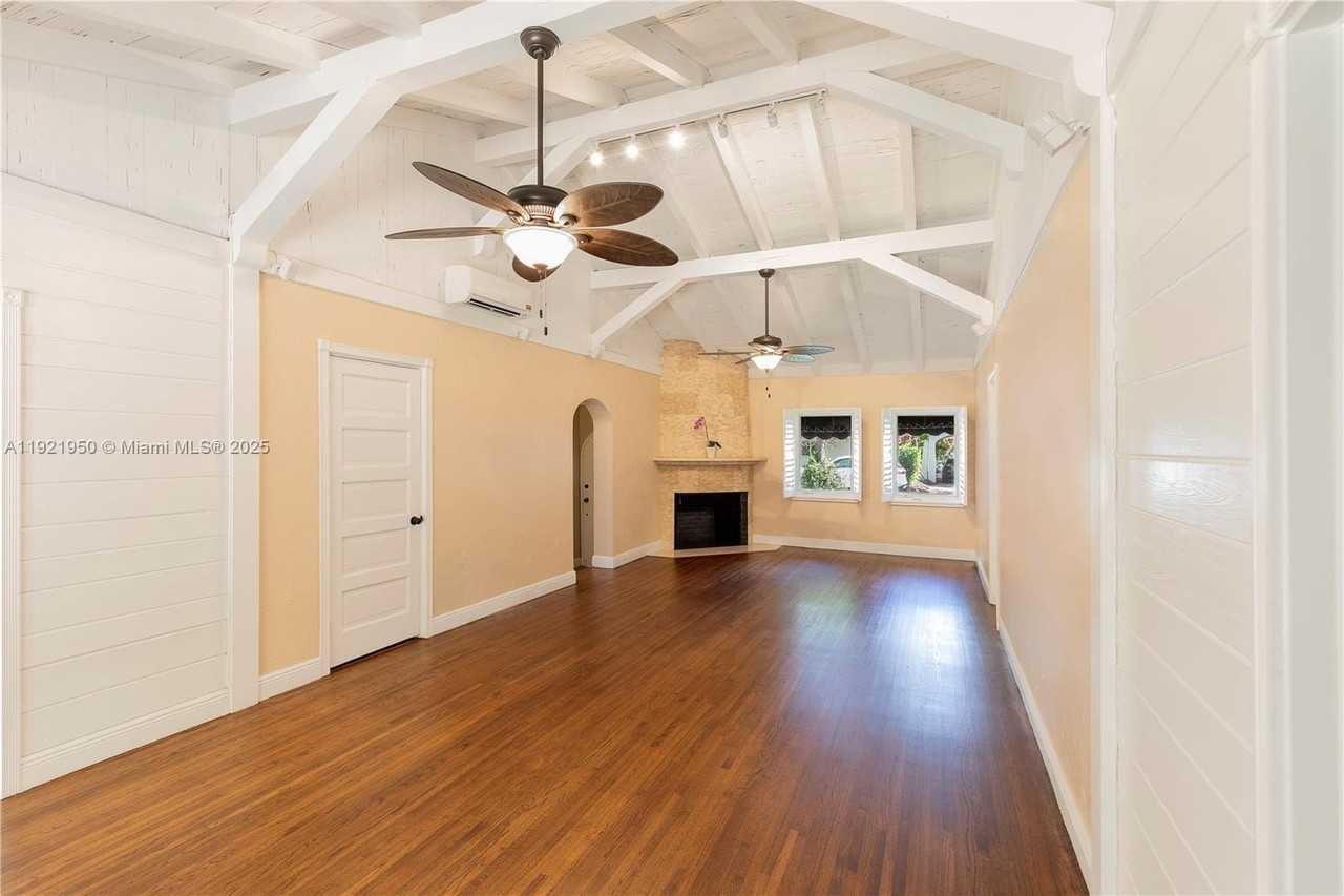 1260 Milan Ave - Photo 3 of 16