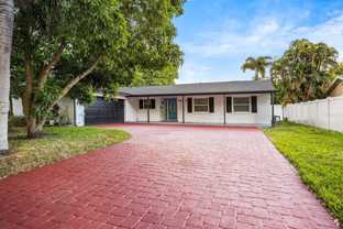 3823 Bainbridge Avenue - Photo 1 of 1