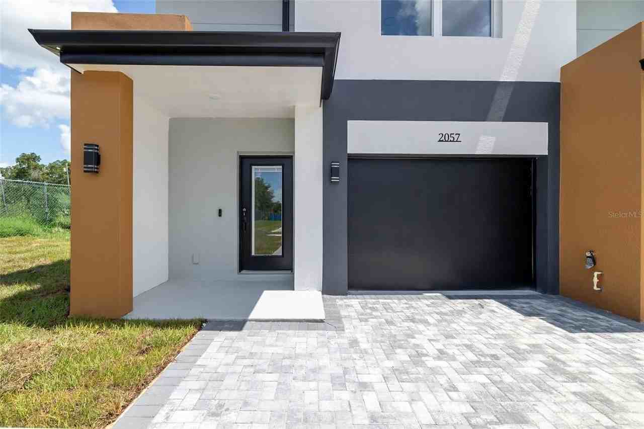 2005 2005 BARROSO STREET - Photo 3 of 24