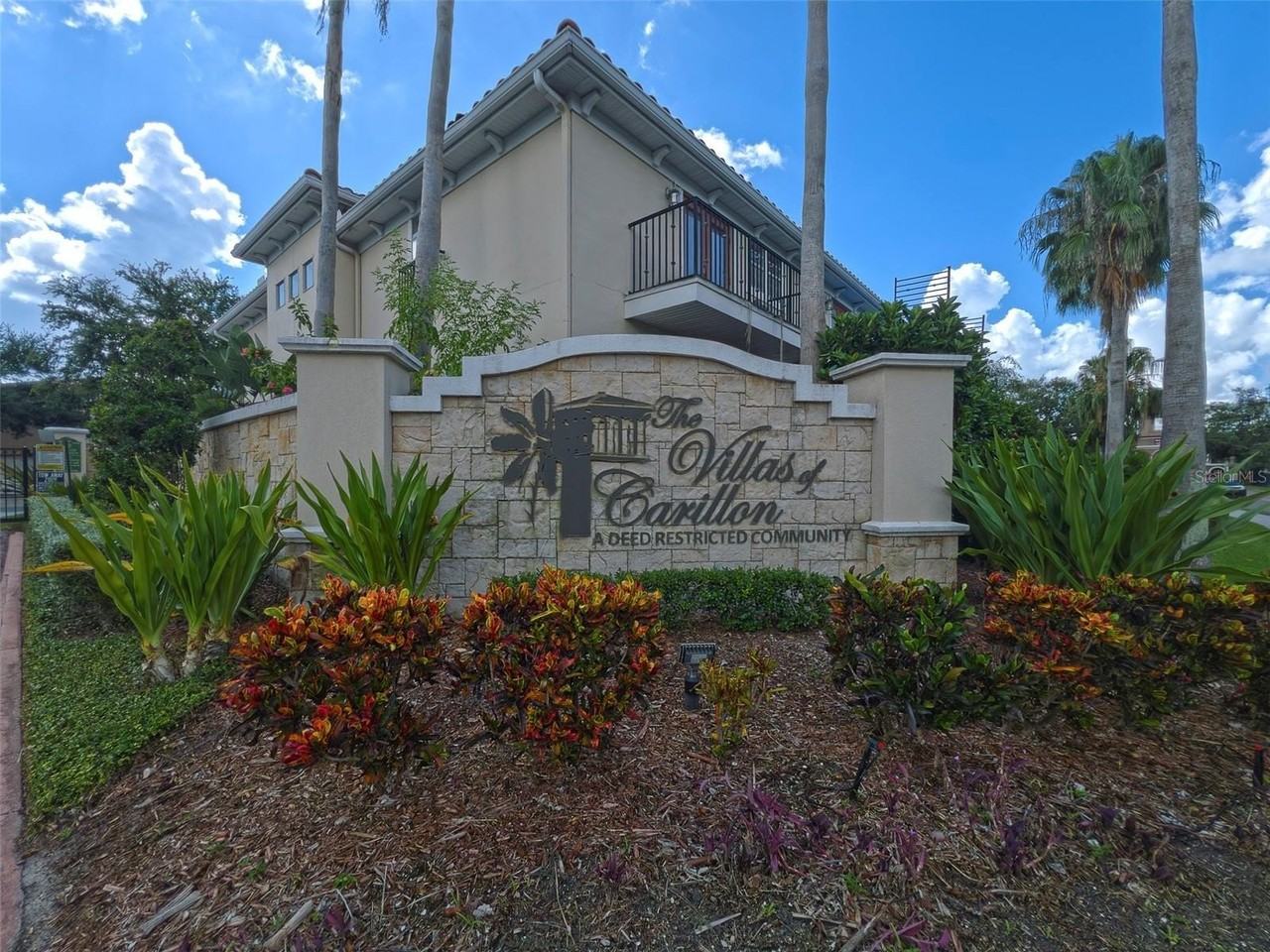 270 Valencia Cir