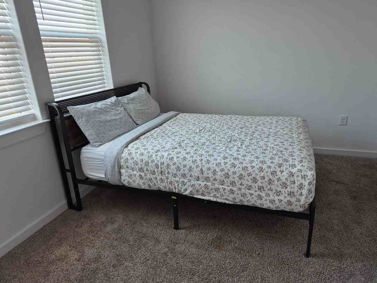 Leo Ln - Photo 5 of 5