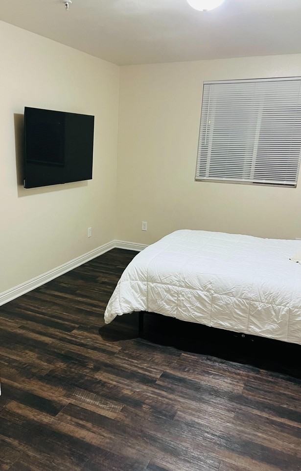 S Broadway - Photo 7 of 29