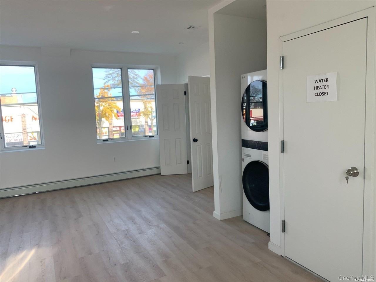 25816 Hillside Ave 2nd Fl - Photo 4 of 11