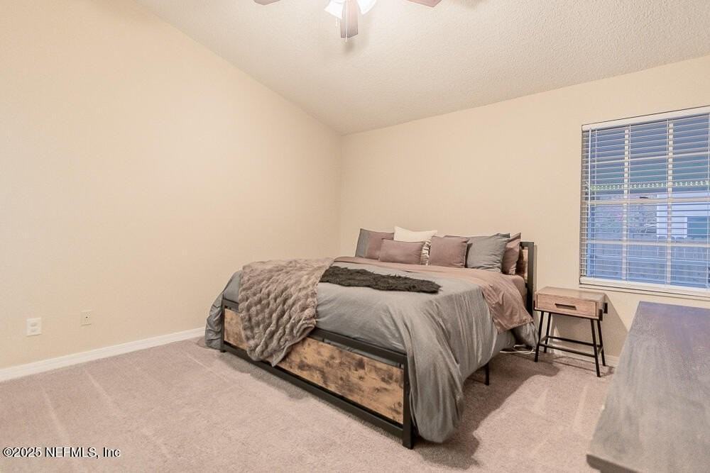 11060 Wandering Oaks Dr - Photo 5 of 44